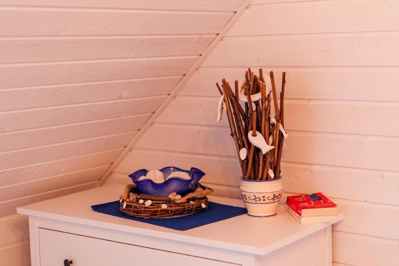 Dom Wakacyjny Baltic Home & Dom Baltic Home Garden Inn Zastan エクステリア 写真